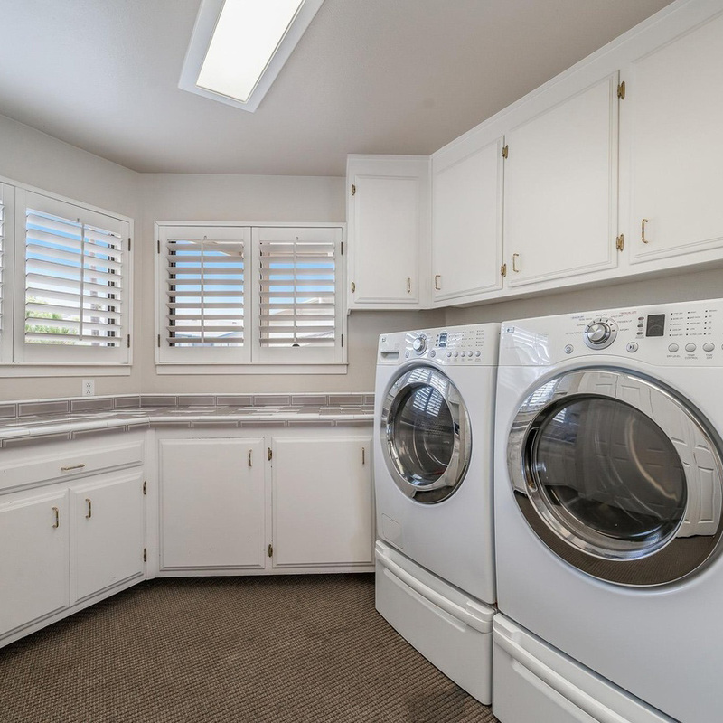 Pantry / Laundry 1
